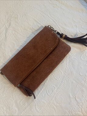 CHARMING CHARLIE -Brown Leather Wristlet Clutch